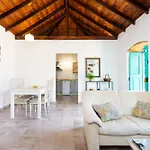Home2book Rural House With Private Pool & Bbq Feriehus